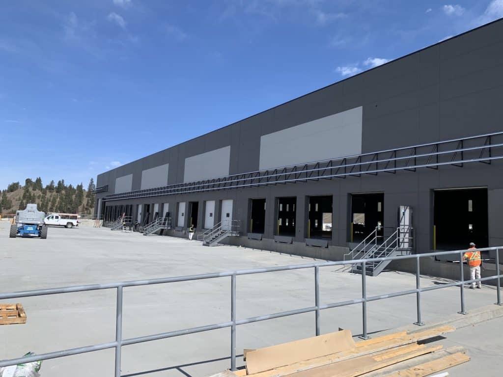 Industrial Leasing Kelowna Construction Exterior Painting And Canopy Installation Beaver Lake Road